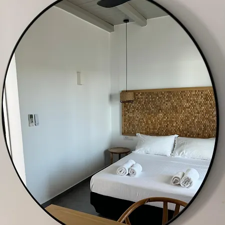 Hotel Parian Village