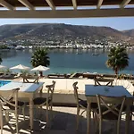Parian Village - Adults Only فندق