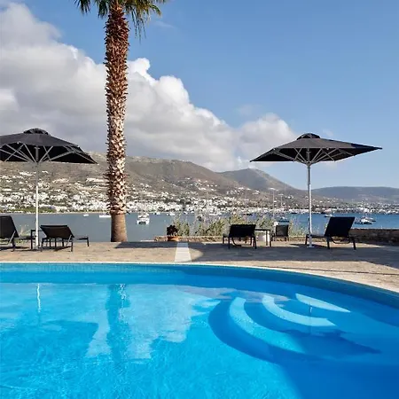 Parian Village 4*
