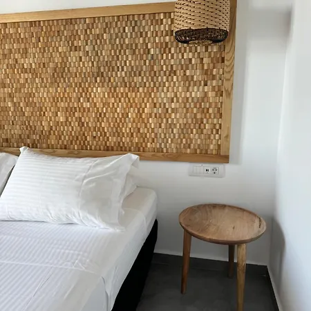 Parian Village Hotel 4*