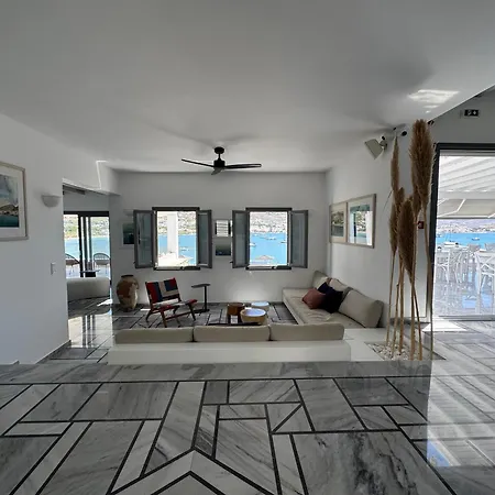 فندق Parian Village - Adults Only باروس